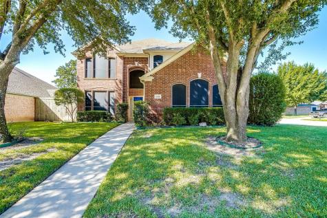 600 Oakbrook Drive Burleson TX 76028