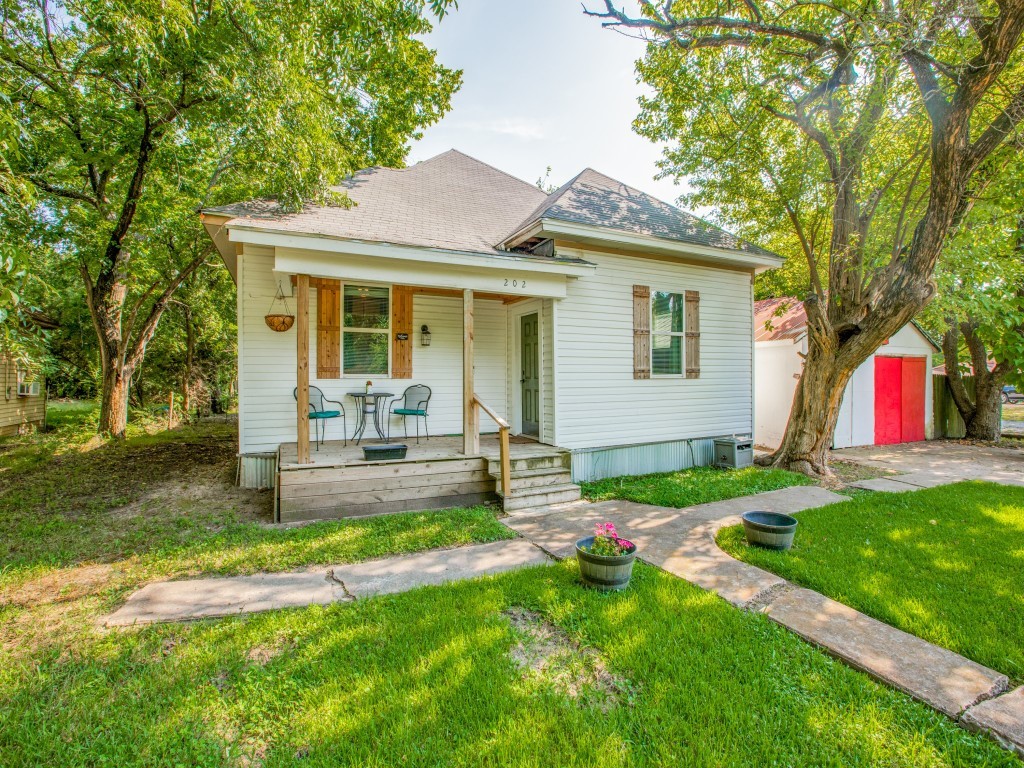 202 Olive Street Lone Oak TX 75453