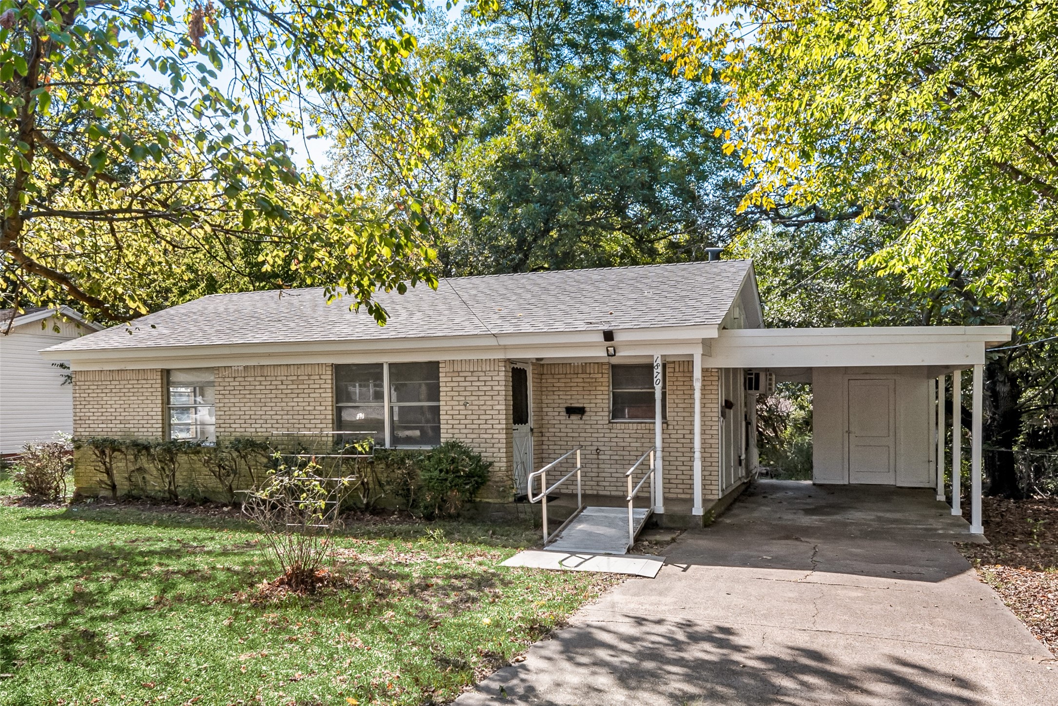 1870 Cedar Street Paris TX 75460