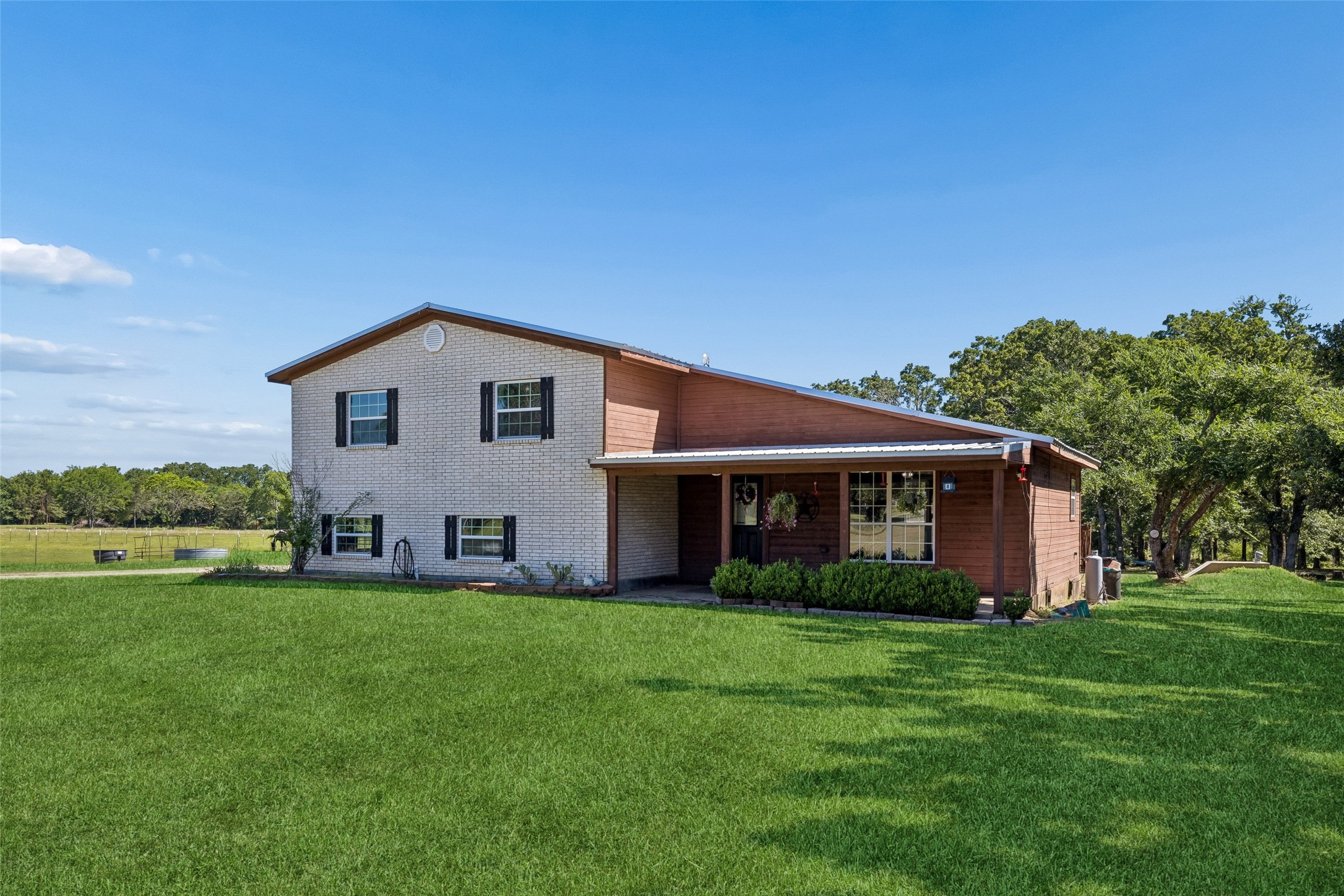 2986 Vz County Road 3208 Wills Point TX 75169