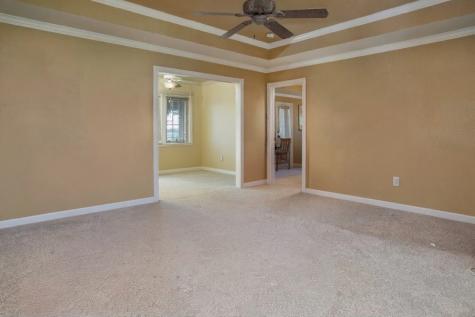 1801 W Holiday Fate TX 75087