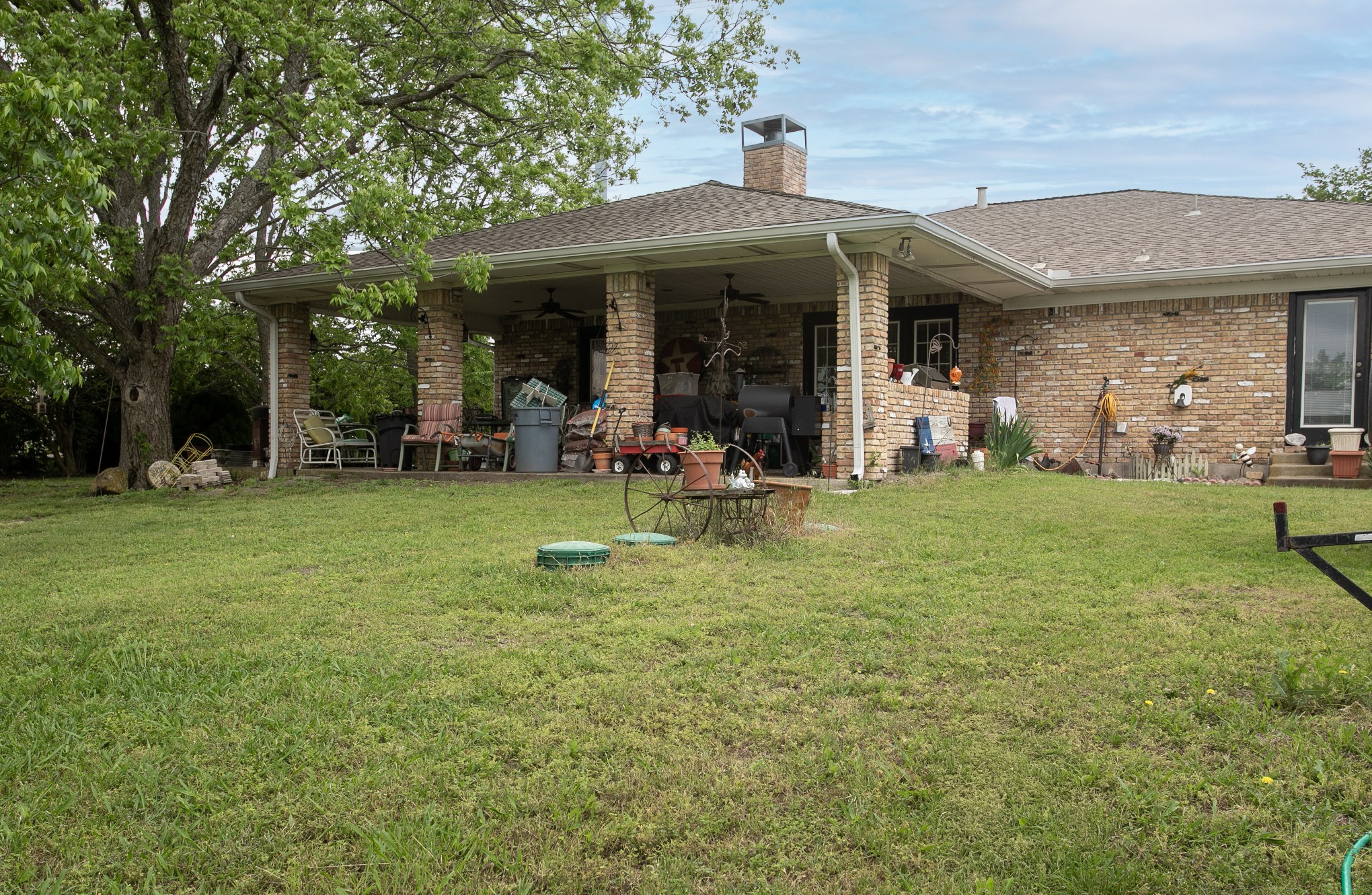 1801 W Holiday Fate TX 75087