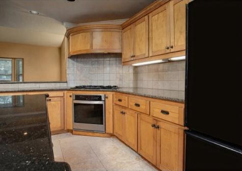 1801 W Holiday Fate TX 75087