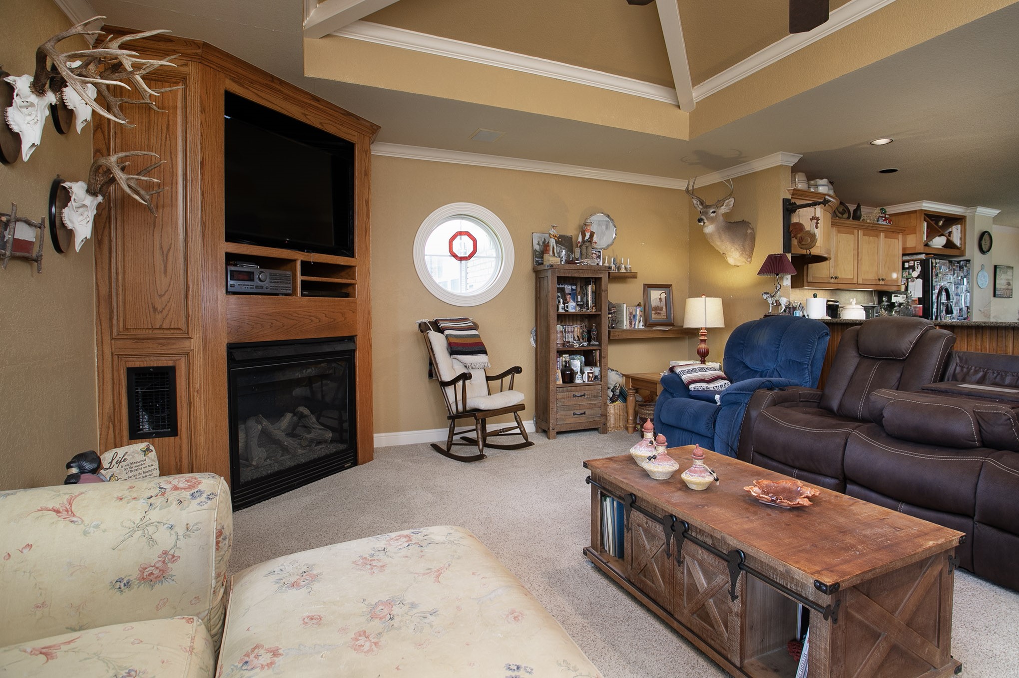 1801 W Holiday Fate TX 75087