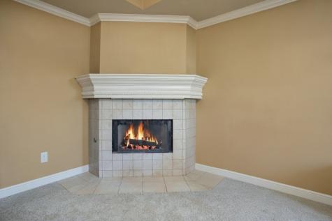 1801 W Holiday Fate TX 75087
