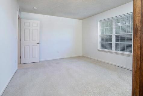 1801 W Holiday Fate TX 75087