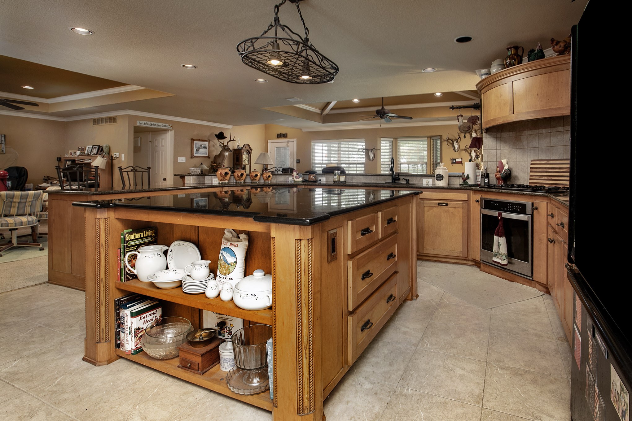 1801 W Holiday Fate TX 75087