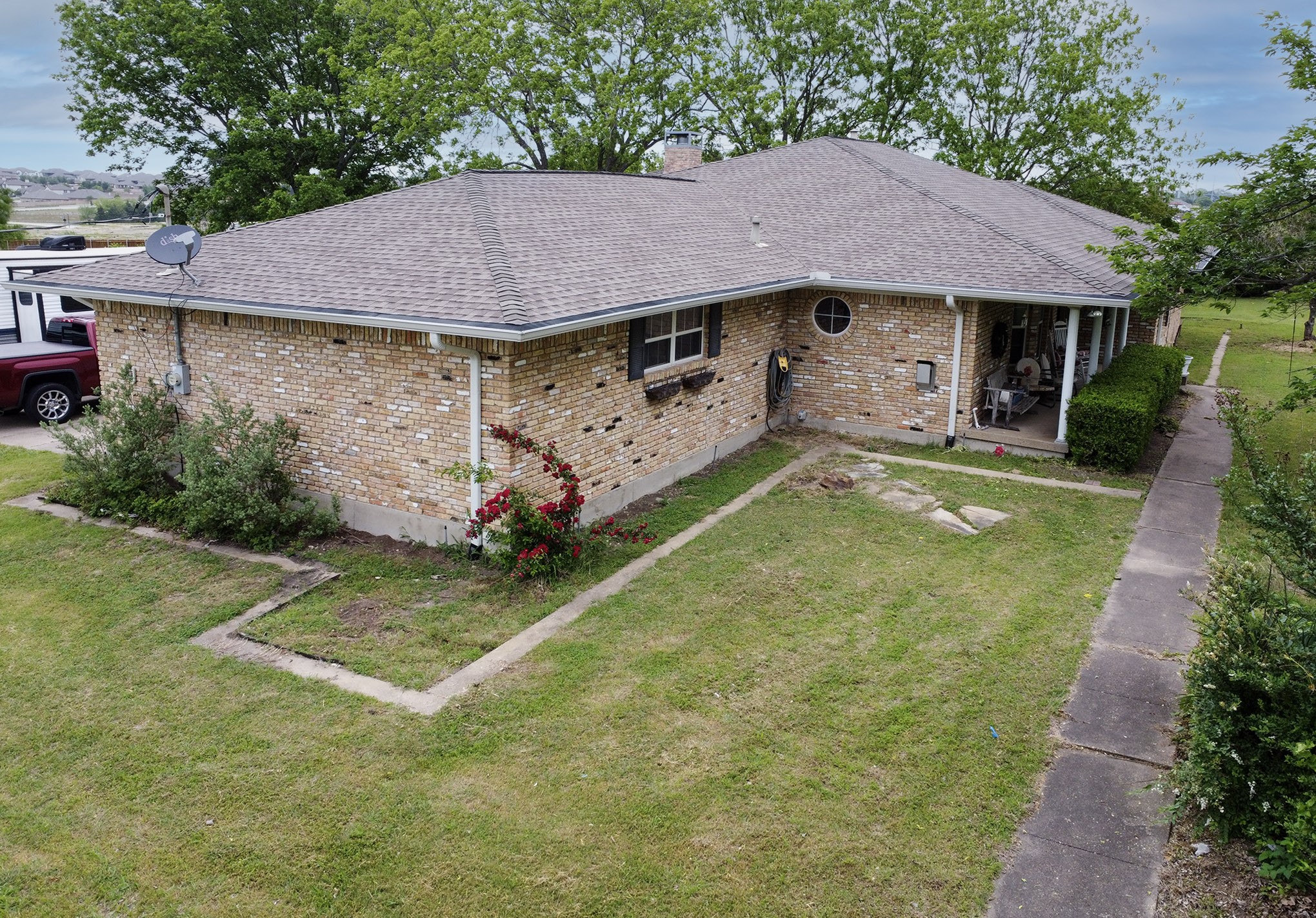 1801 W Holiday Fate TX 75087