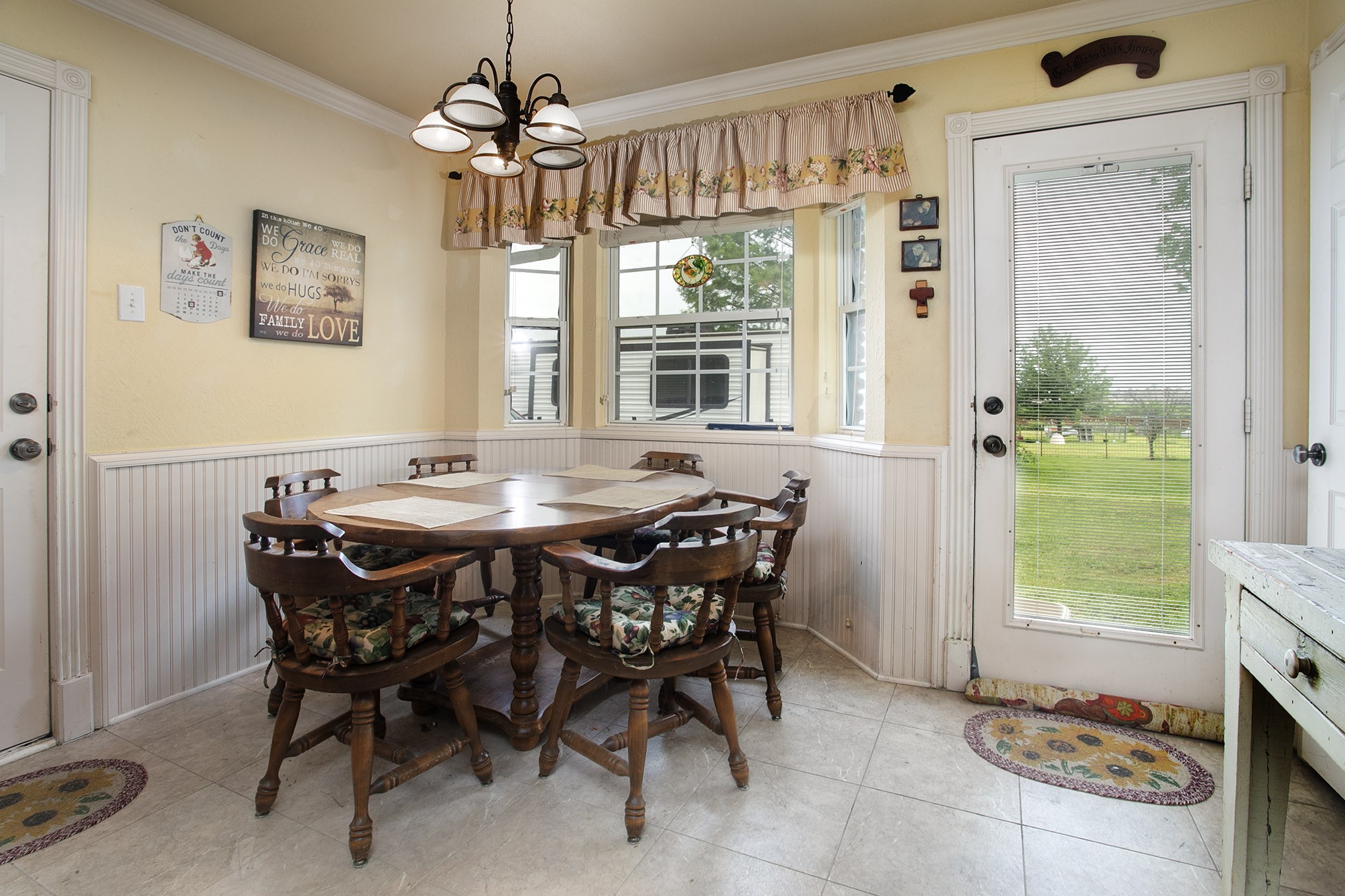 1801 W Holiday Fate TX 75087