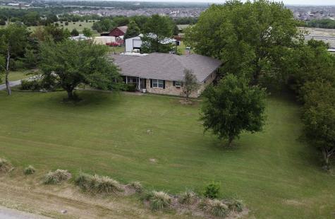 1801 W Holiday Fate TX 75087