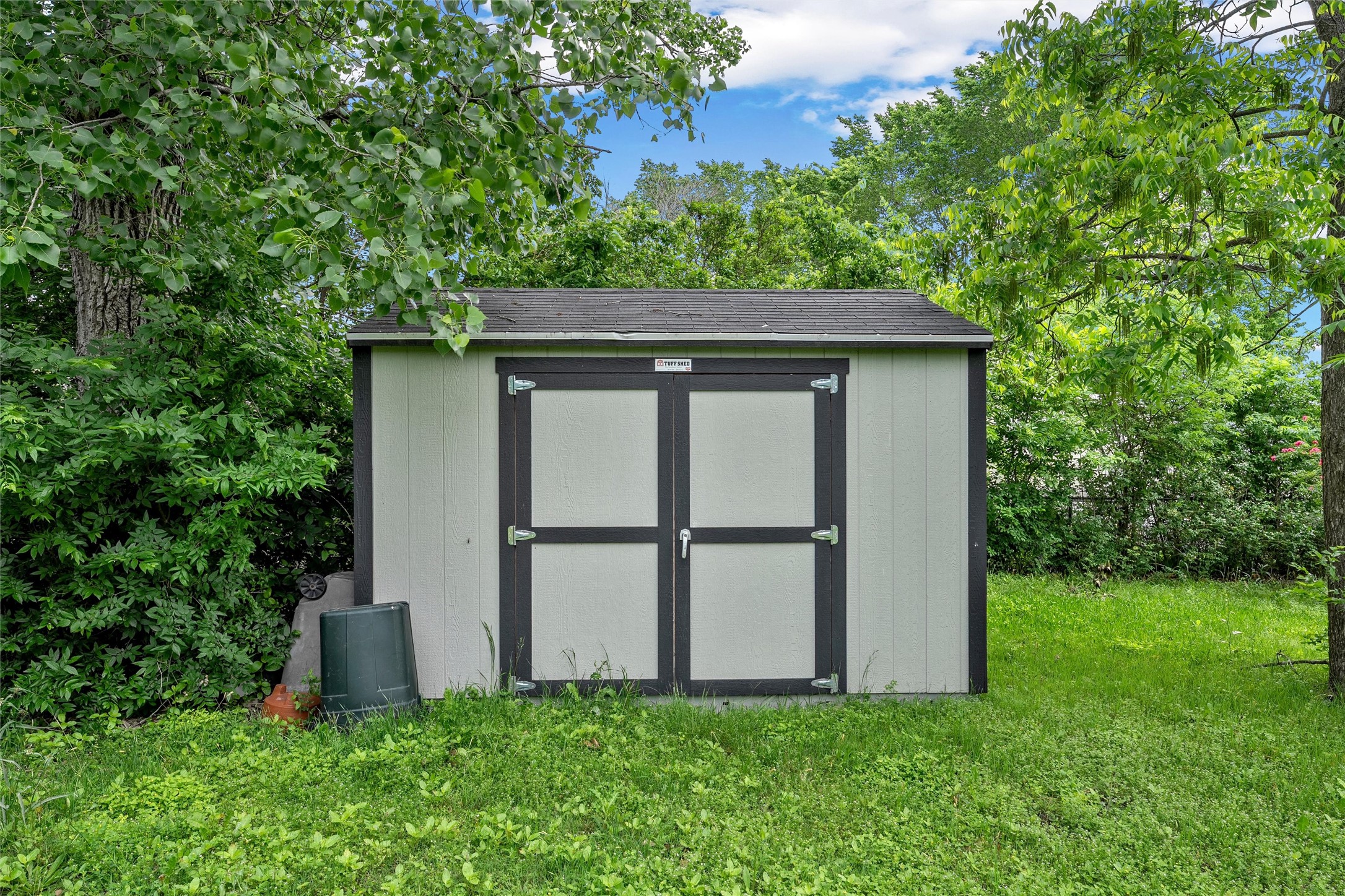 607 E Pine Street West TX 76691