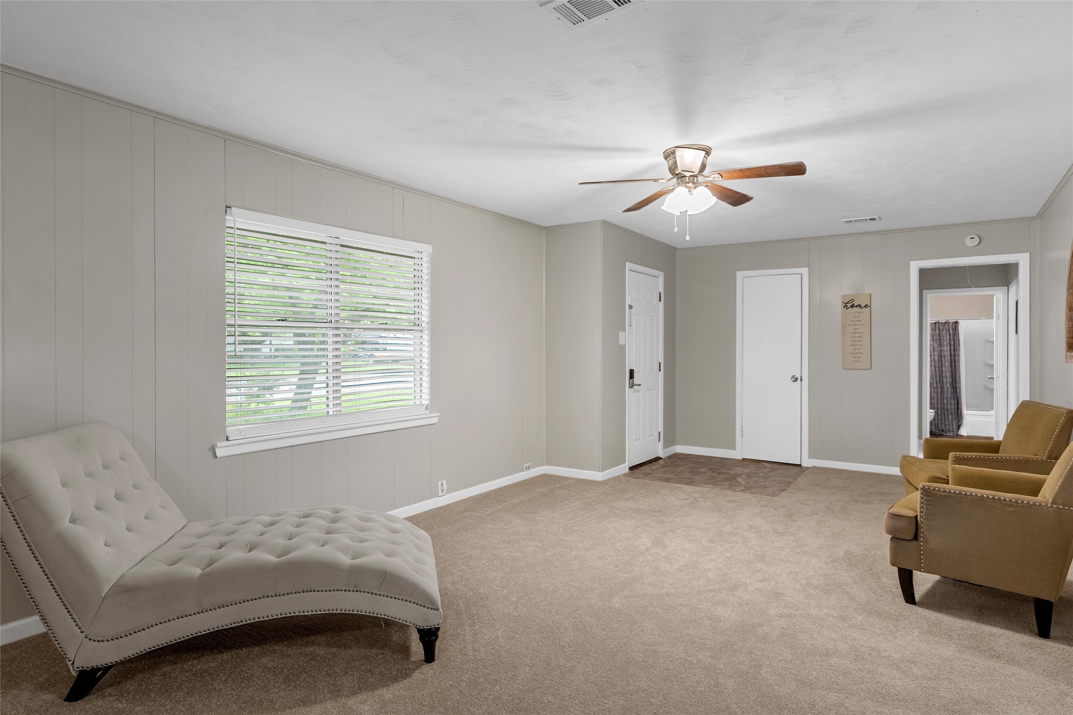 607 E Pine Street West TX 76691