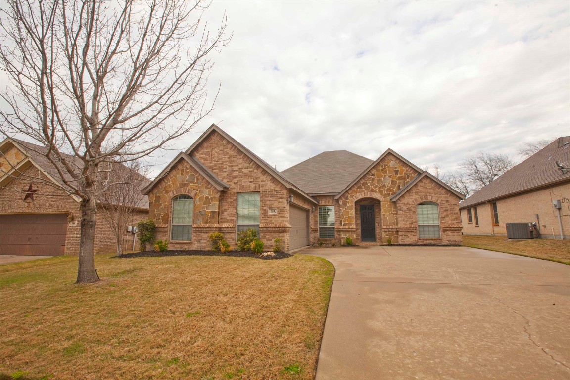 753 Peach Lane Burleson TX 76028
