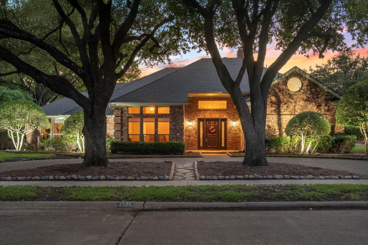 1305 Thistledown Drive Plano TX 75093