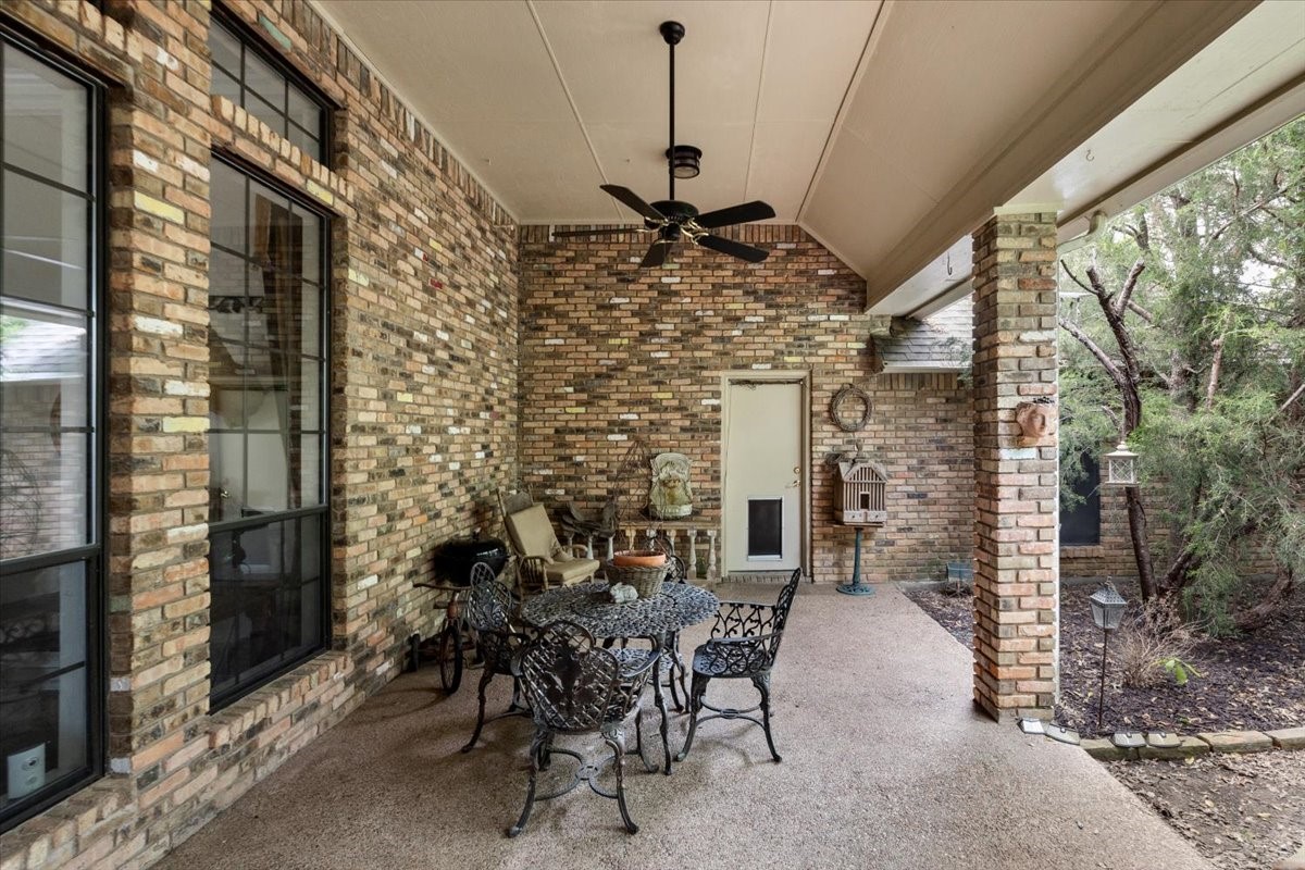 2 Sunset Lane Fort Worth TX 76108