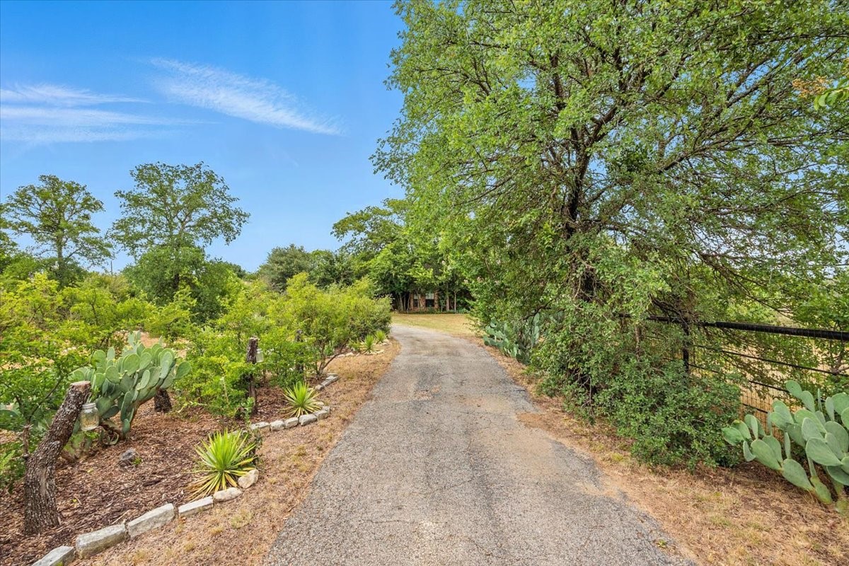 2 Sunset Lane Fort Worth TX 76108