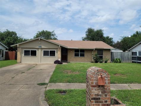 15136 Oakwood Lane Balch Springs TX 75180