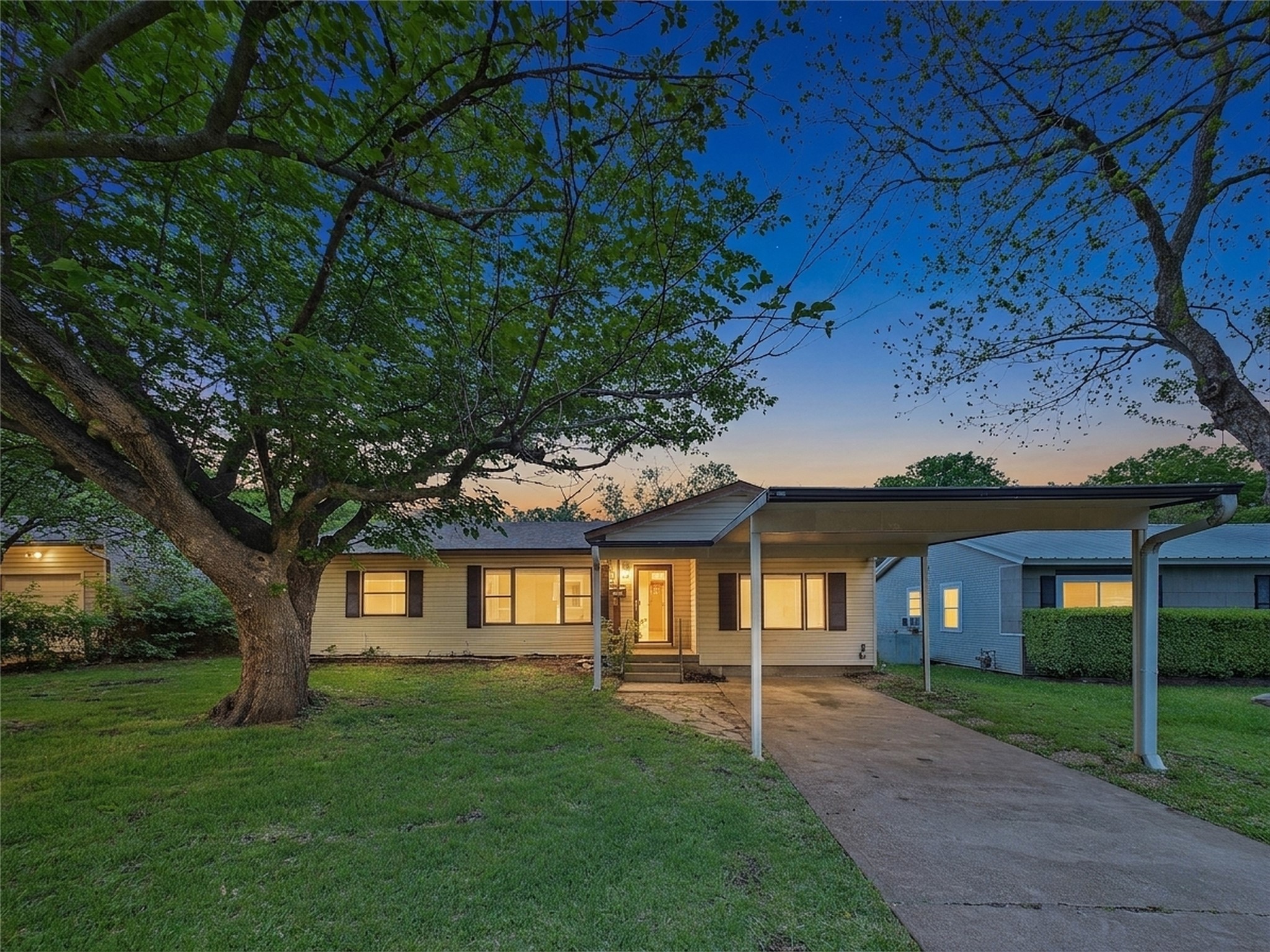 2310 Ridgewood Street Irving TX 75062