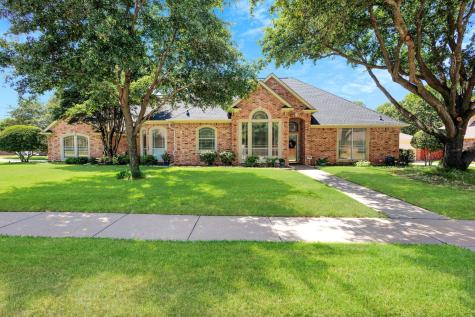 1058 Cardinal Ridge Road Burleson TX 76028
