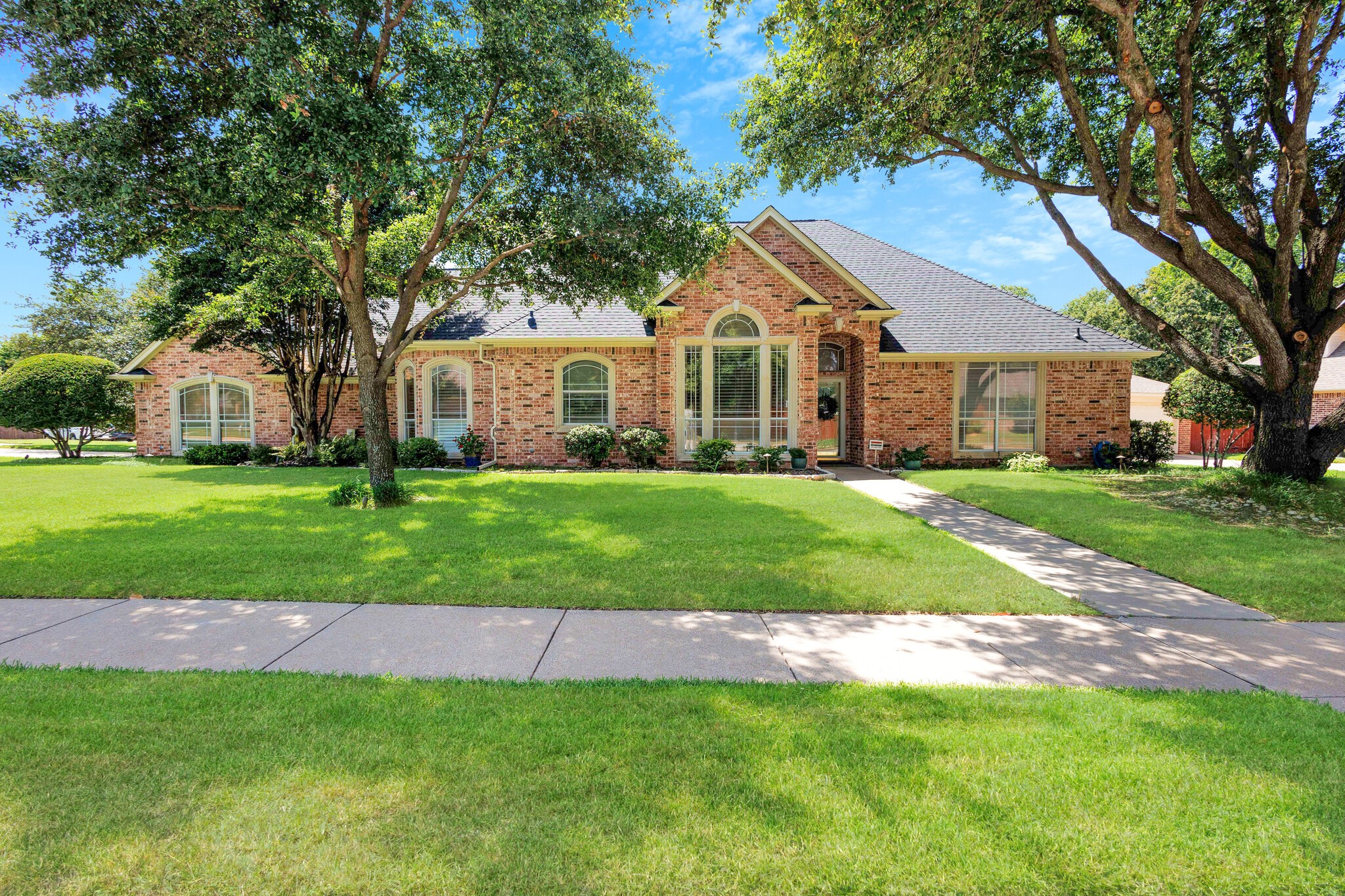 1058 Cardinal Ridge Road Burleson TX 76028