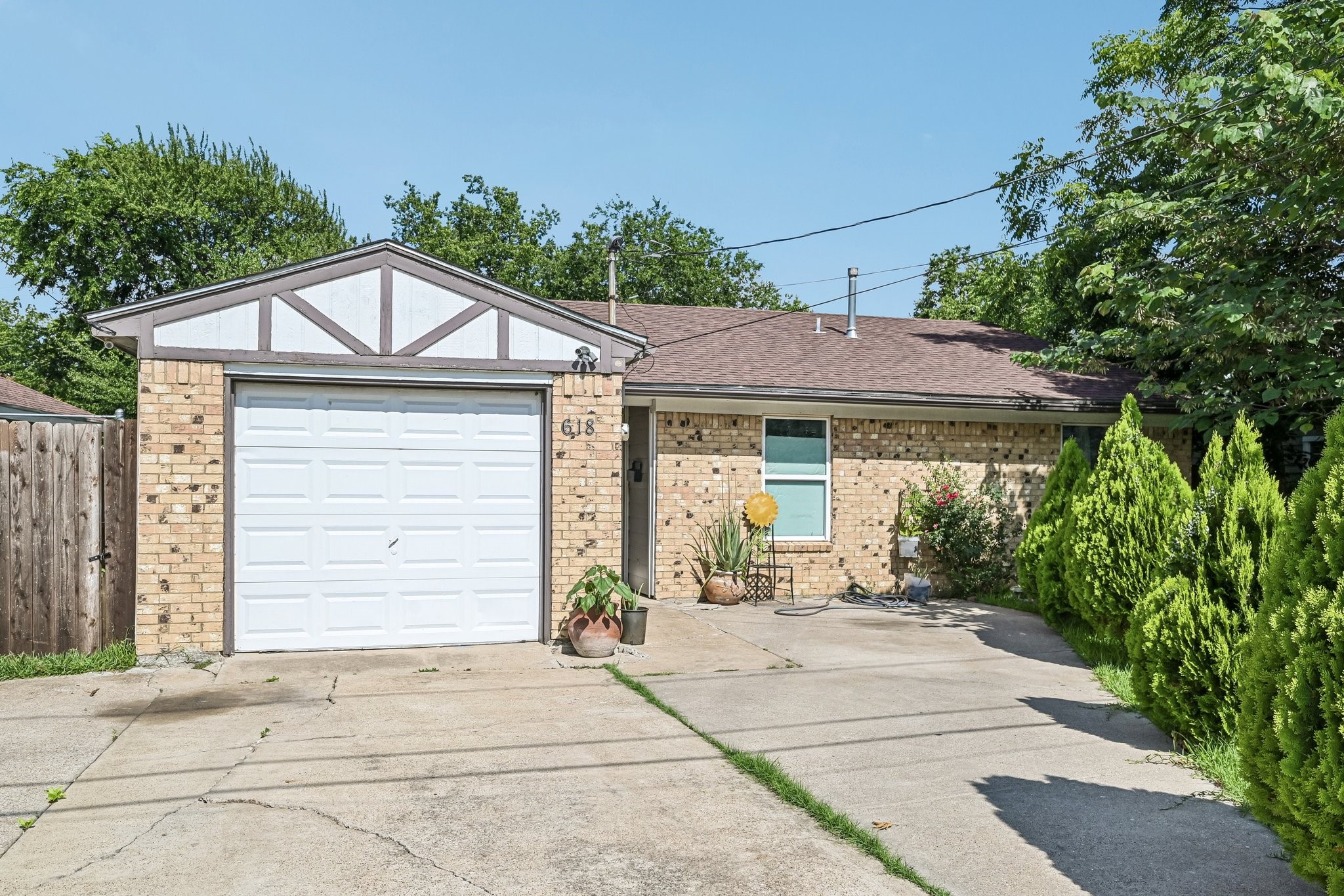 618 SE 3rd Street Grand Prairie TX 75051