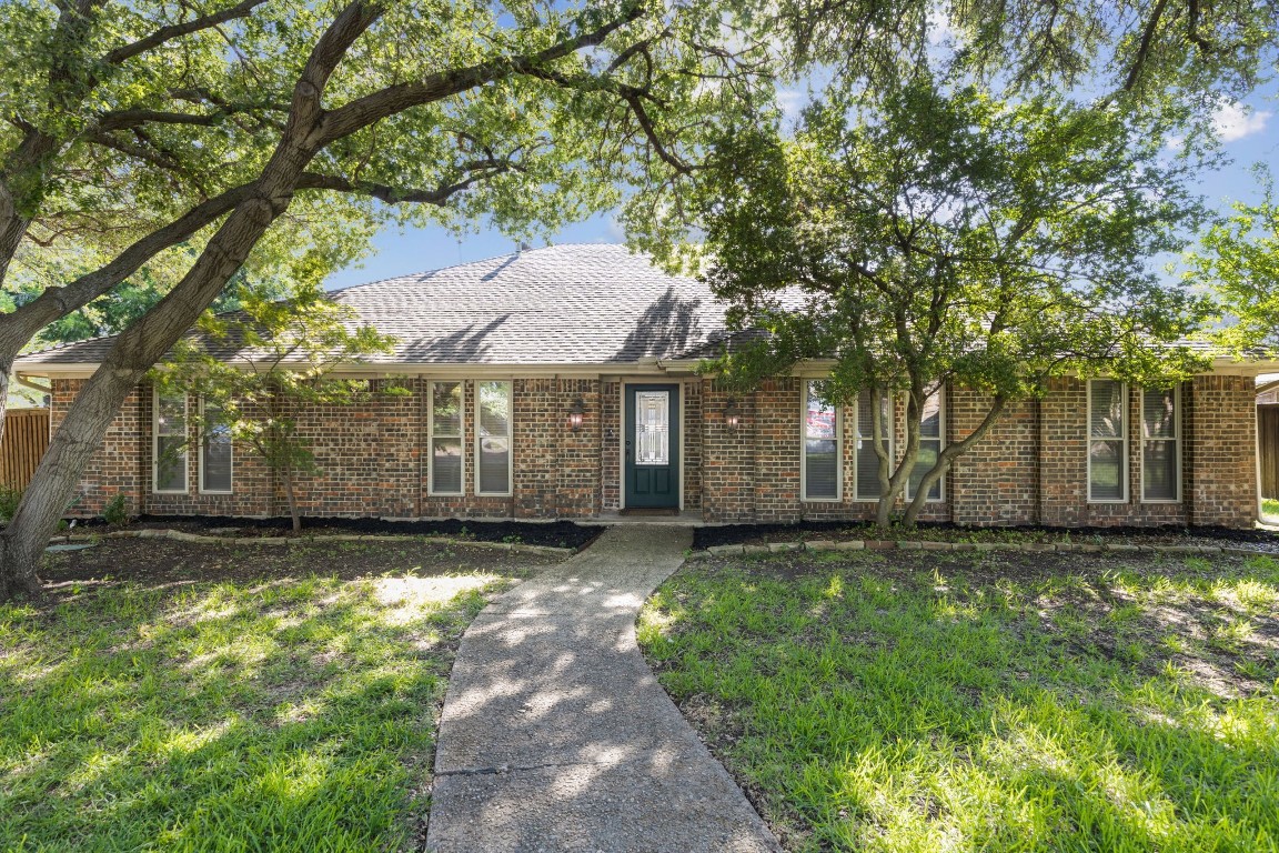 2409 Camden Court Plano TX 75075