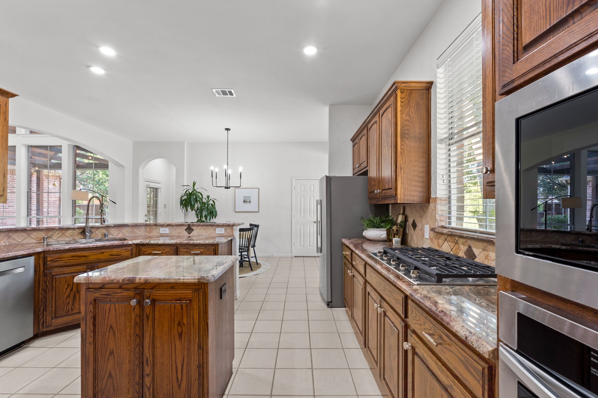 4821 Ravendale Drive Richardson TX 75082