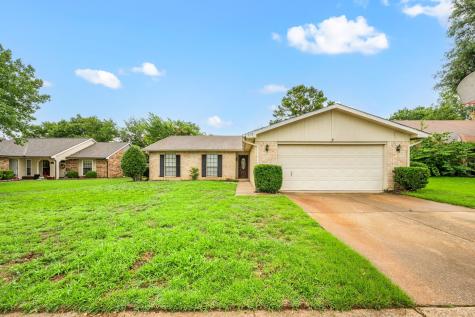 3712 Chittam Lane Bedford TX 76021