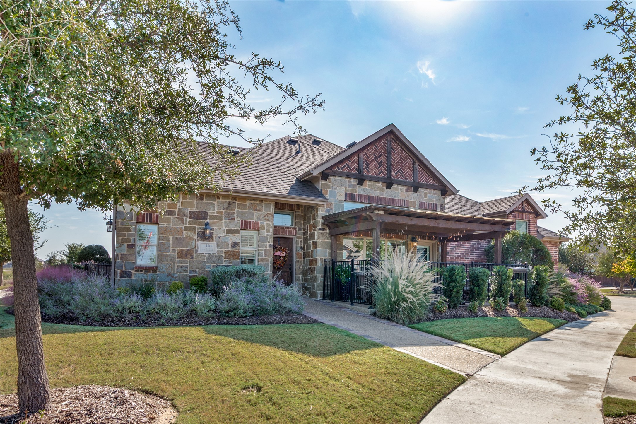 1101 Blue Bill Lane Arlington TX 76005