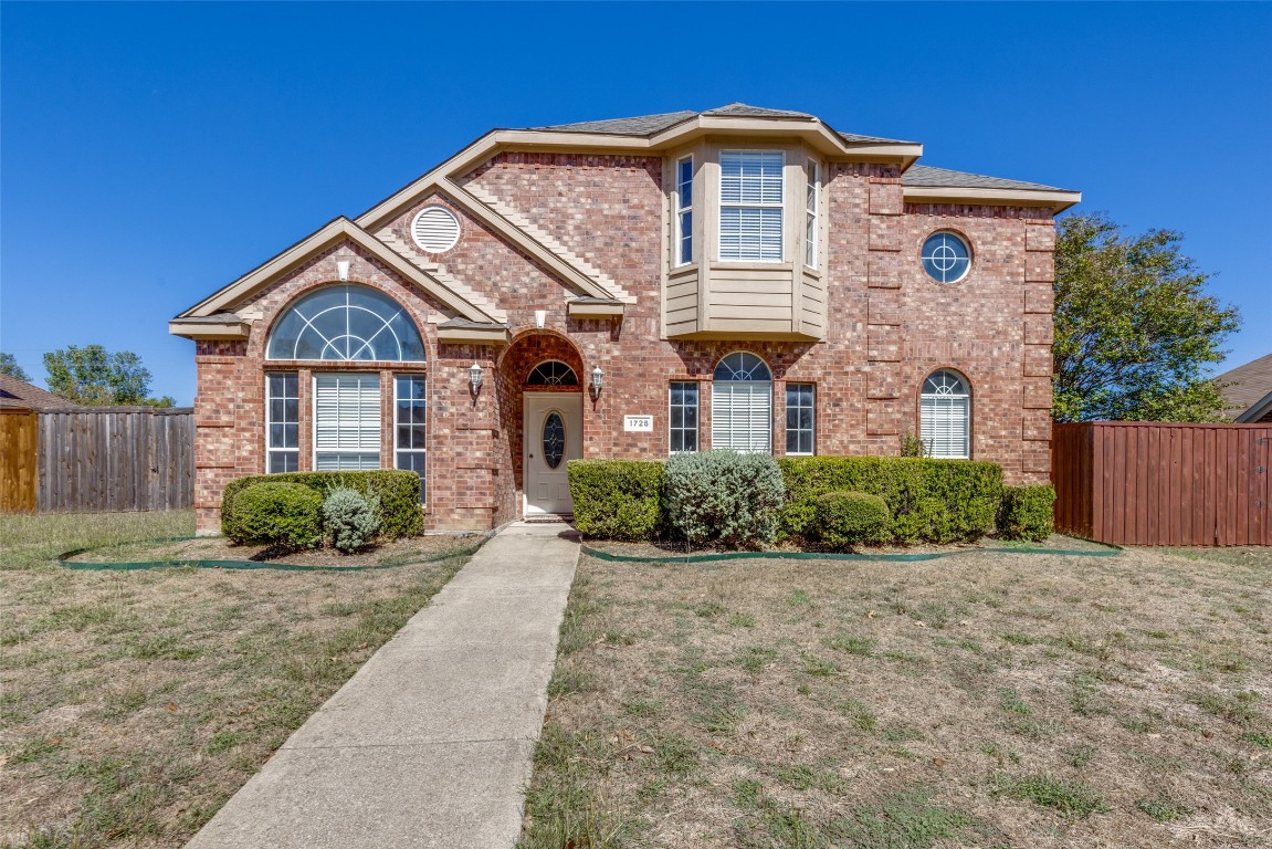 1725 Plum Creek Drive Desoto TX 75115