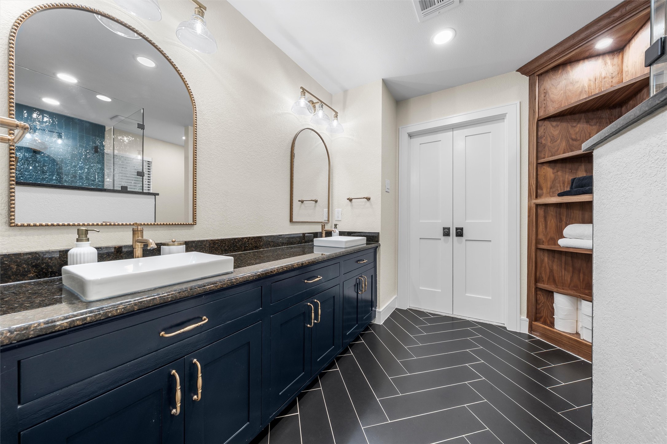 3241 Village Park Drive Waco TX 76708