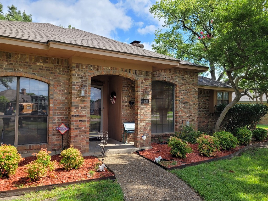1851 Green Tree Lane Duncanville TX 75137