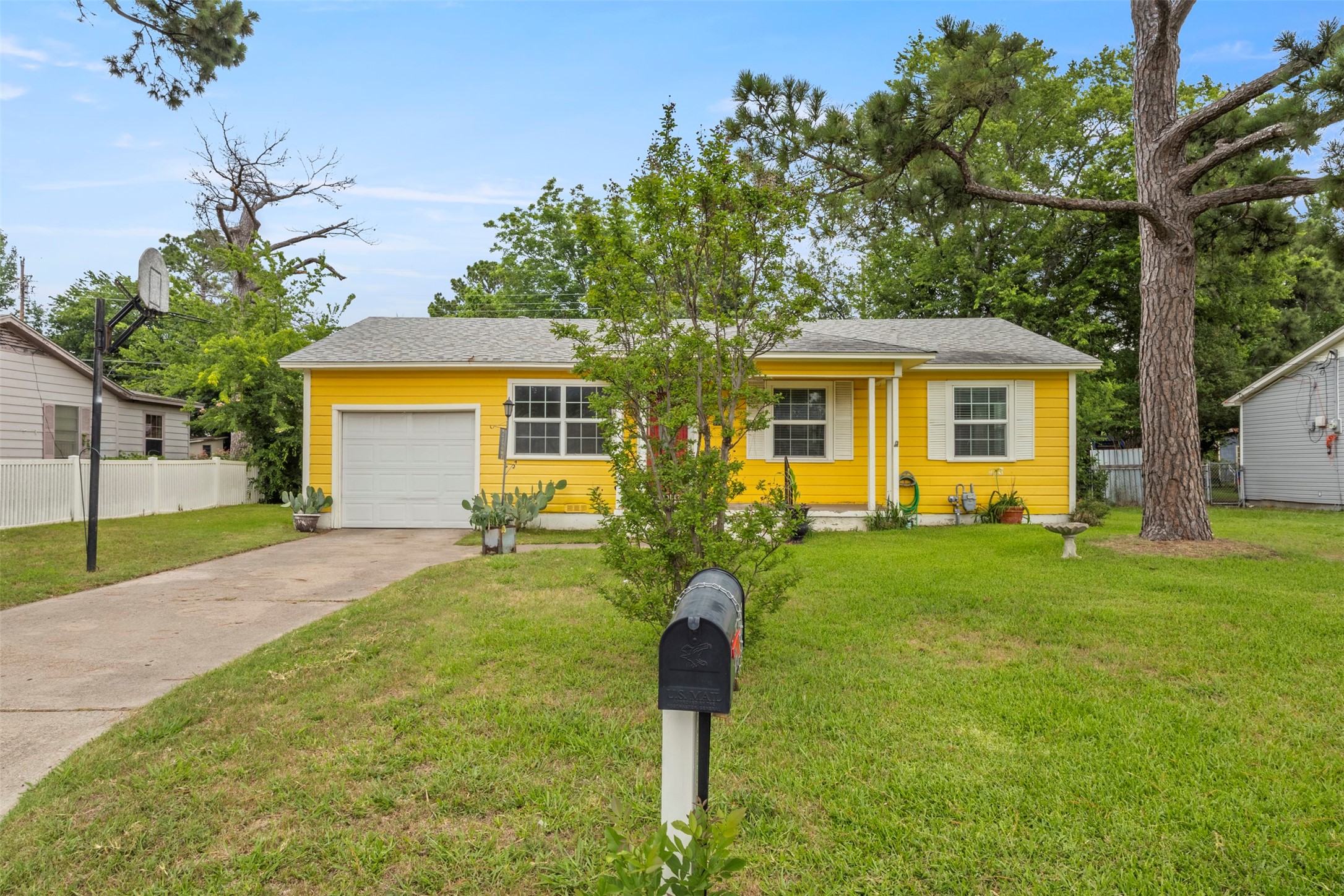 880 Volney Drive Terrell TX 75160