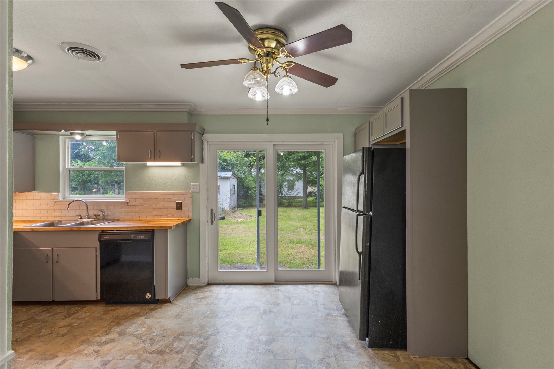 880 Volney Drive Terrell TX 75160
