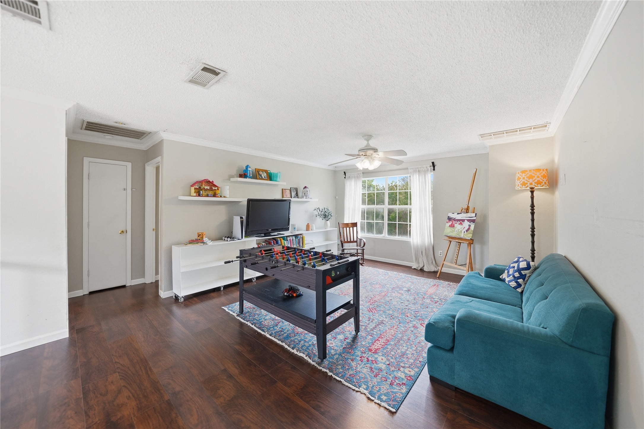 6924 Wooddale Drive Watauga TX 76148