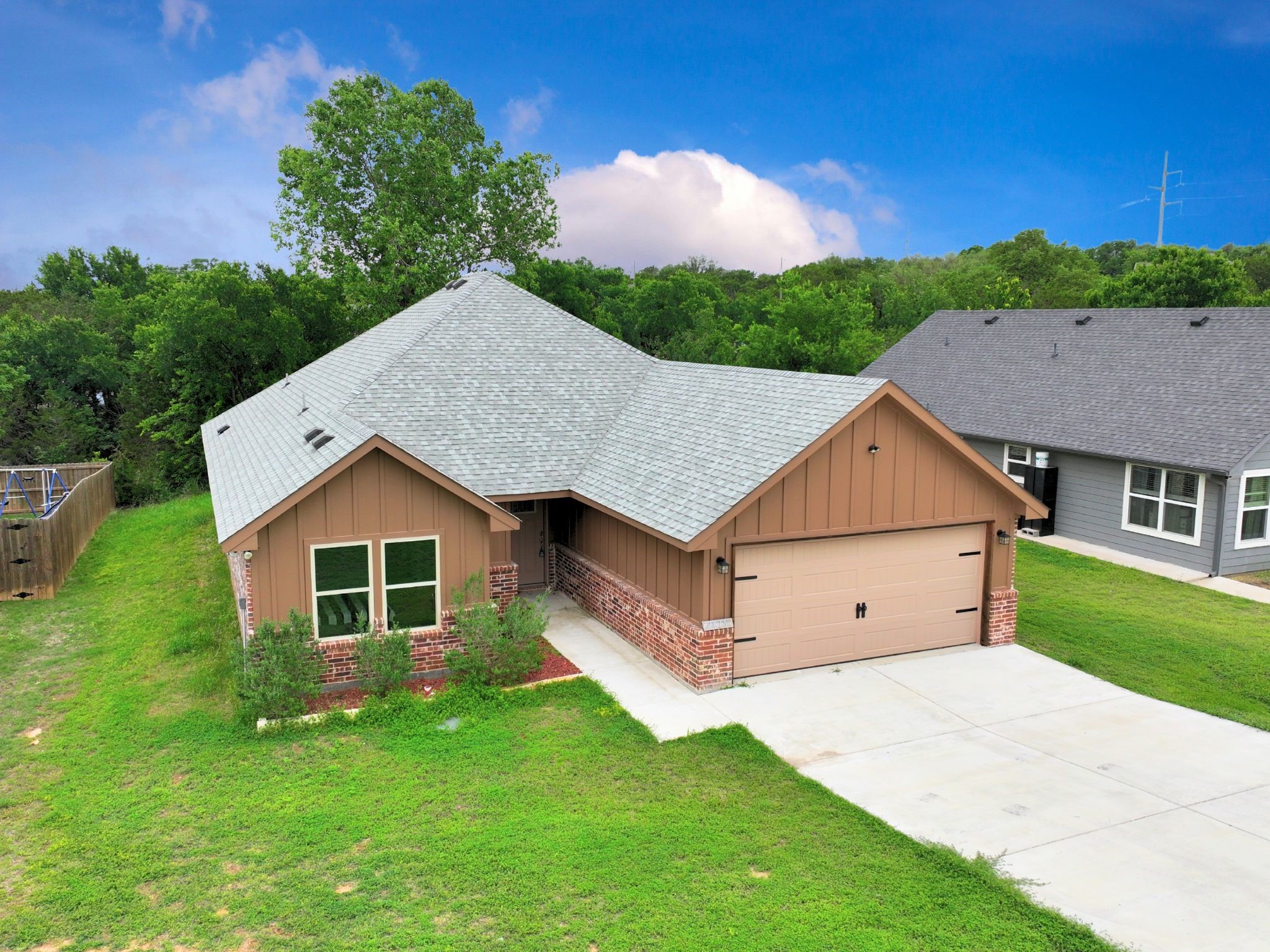 2615 San Gabriel Drive Granbury TX 76048