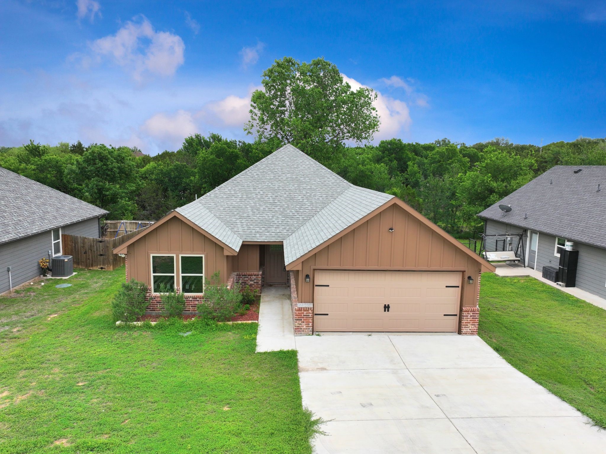 2615 San Gabriel Drive Granbury TX 76048