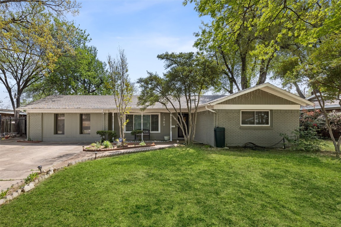 1963 Downey Drive Fort Worth TX 76112