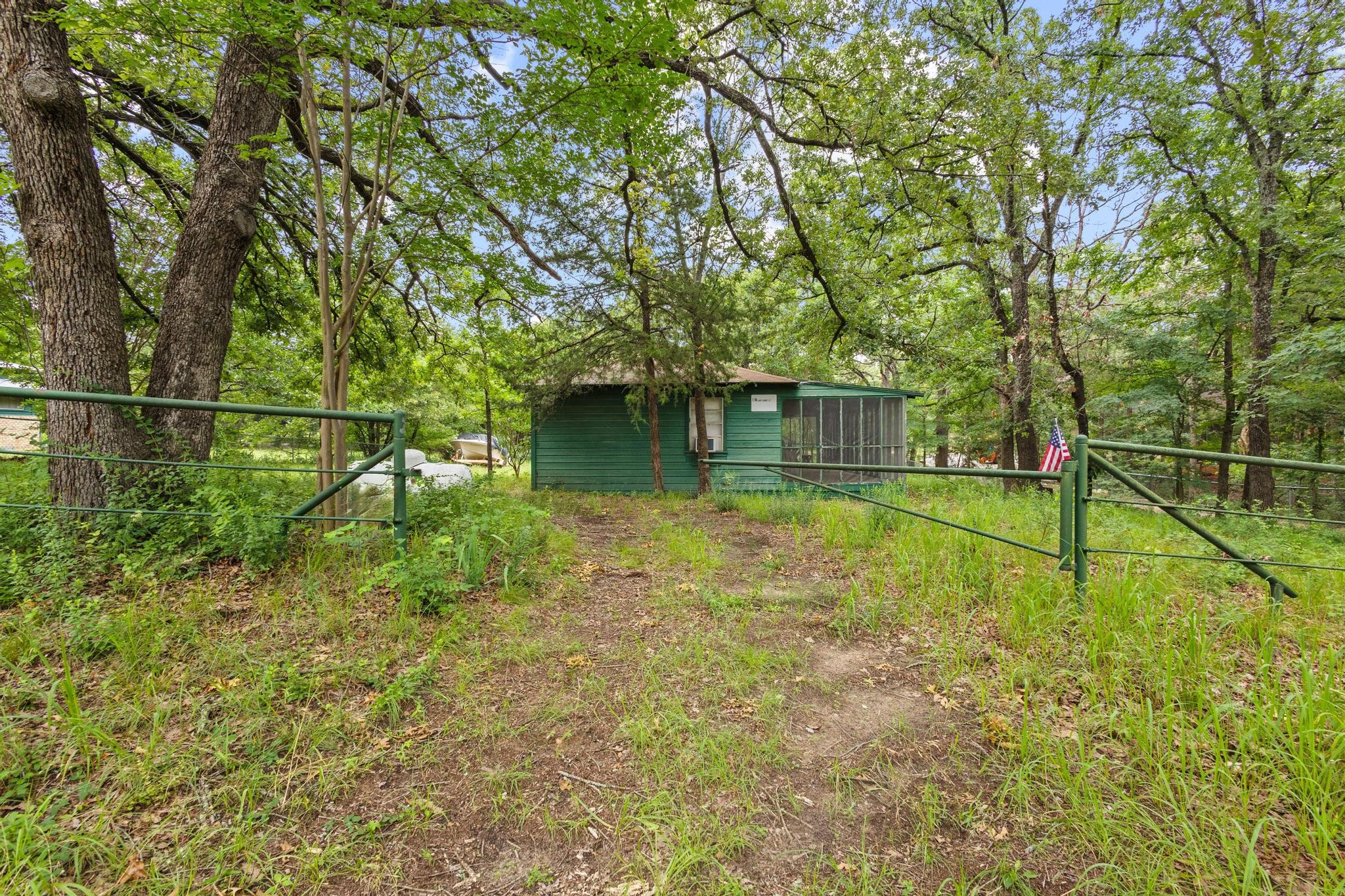 110 Lake Front Court Pottsboro TX 75076