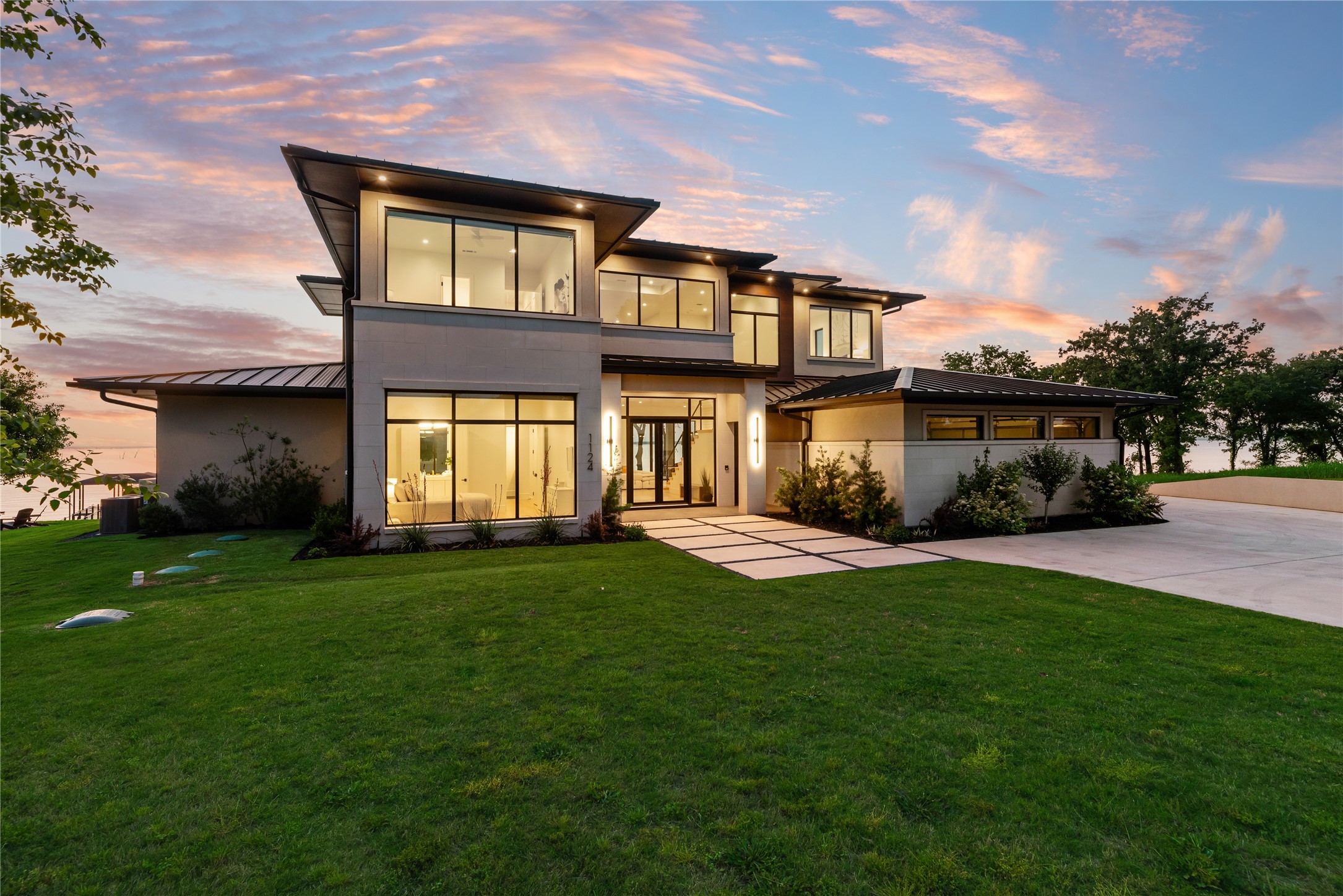 Streetman TX, 1124 Paradise Cove