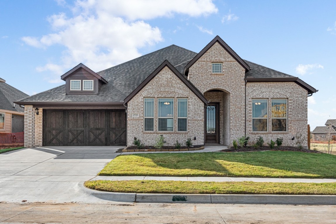 2725 Richard Street Burleson TX 76028