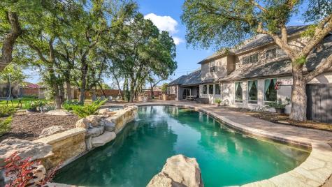 100 Oakview Drive Hudson Oaks TX 76087