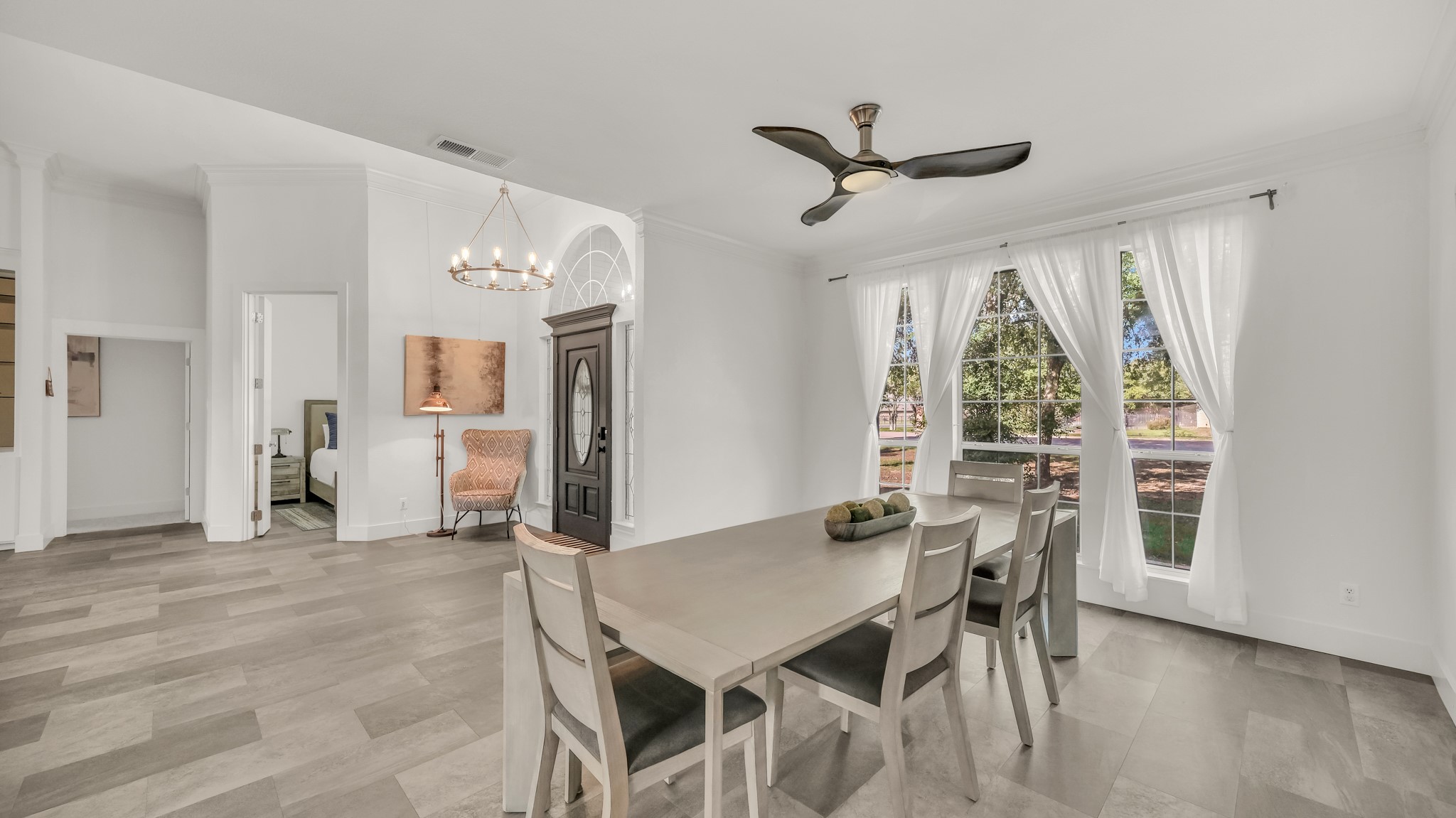 100 Oakview Drive Hudson Oaks TX 76087