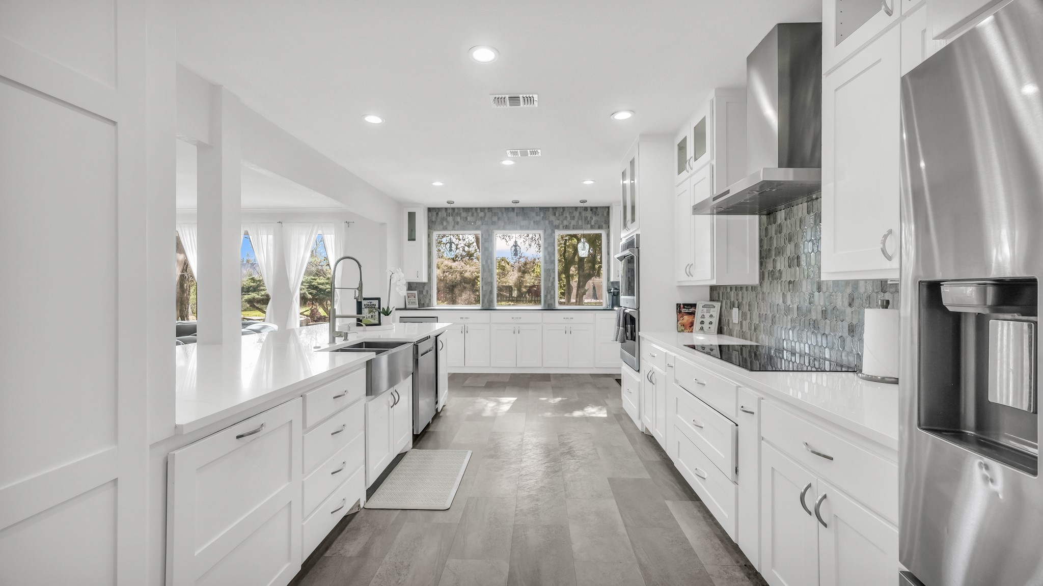 100 Oakview Drive Hudson Oaks TX 76087