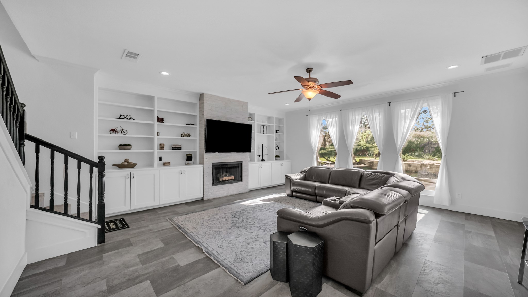 100 Oakview Drive Hudson Oaks TX 76087