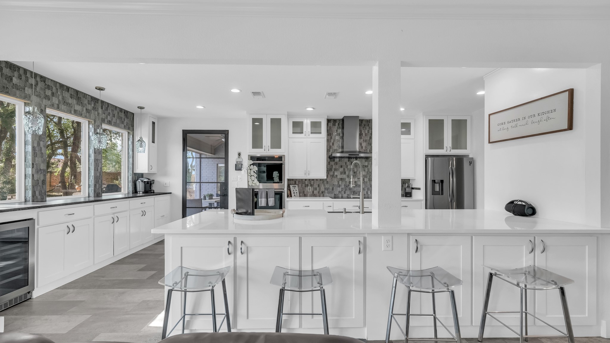 100 Oakview Drive Hudson Oaks TX 76087
