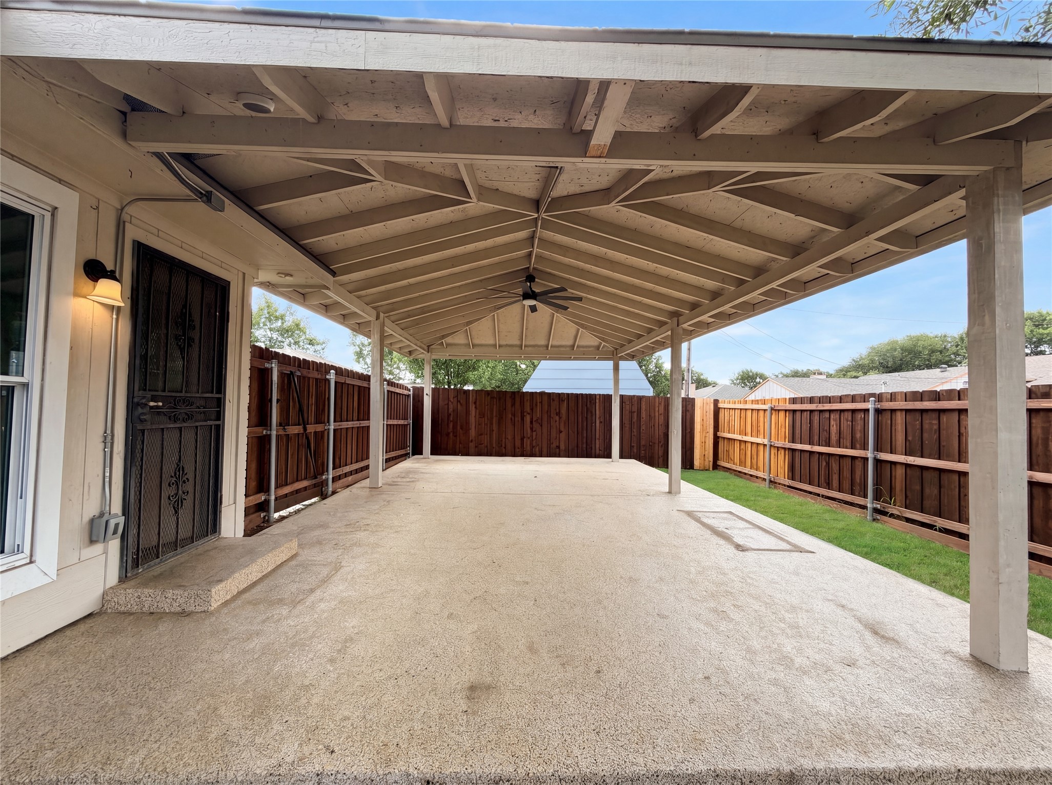 10304 Pondwood Drive Dallas TX 75217