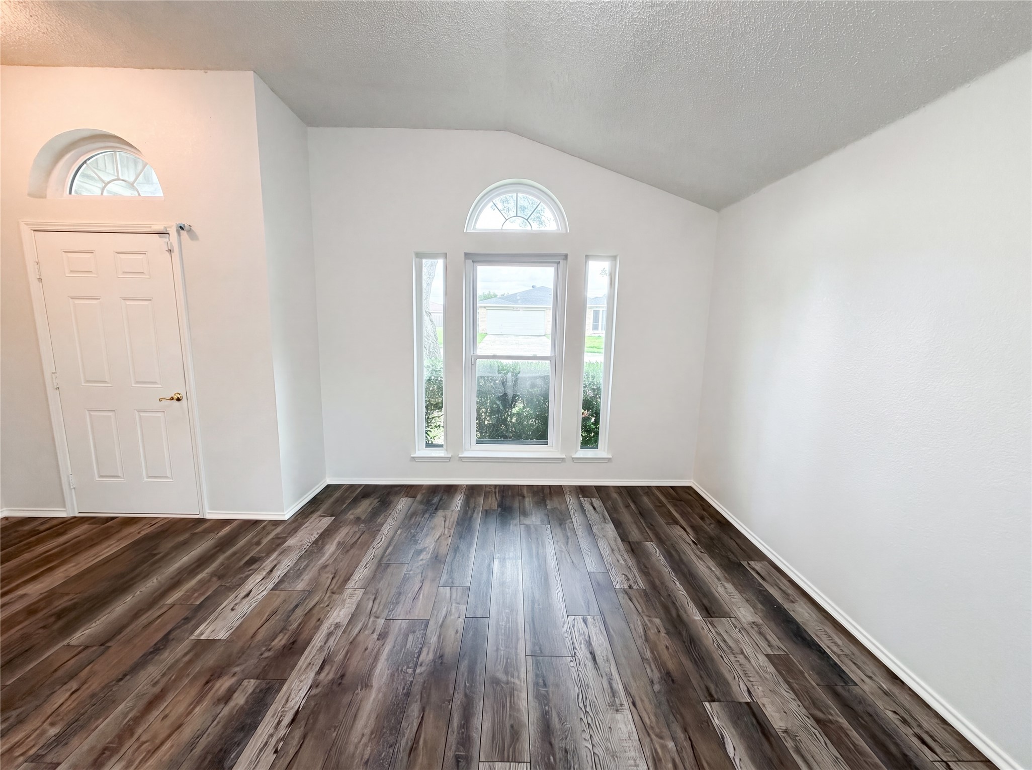 10304 Pondwood Drive Dallas TX 75217
