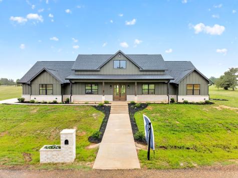 242 Private Road 2712 Mt Pleasant TX 75455