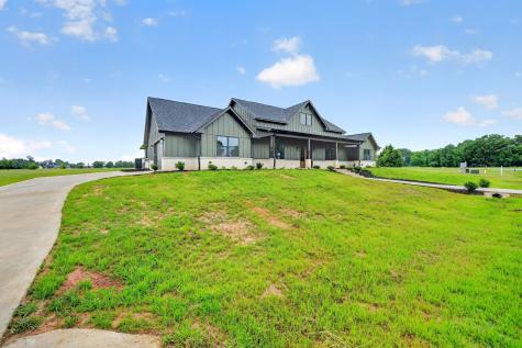 242 Private Road 2712 Mt Pleasant TX 75455
